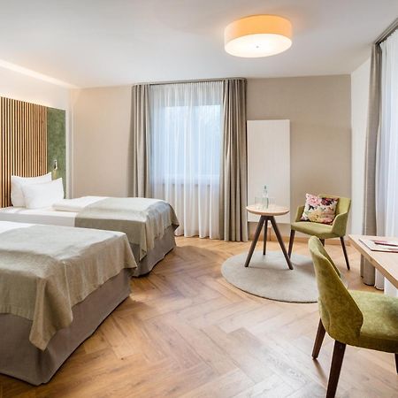 Parkhotel Gueldene Berge Вайсенфельс Экстерьер фото