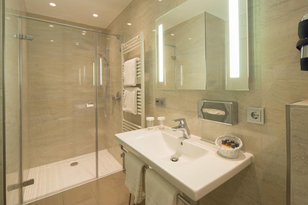 Parkhotel Gueldene Berge Вайсенфельс Номер фото