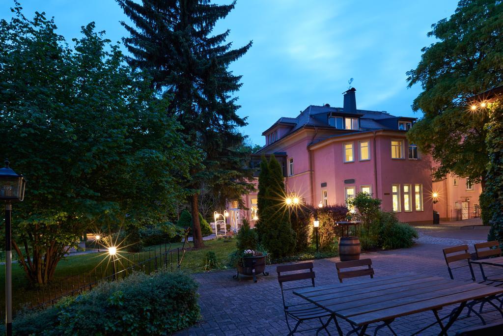 Parkhotel Gueldene Berge Вайсенфельс Экстерьер фото